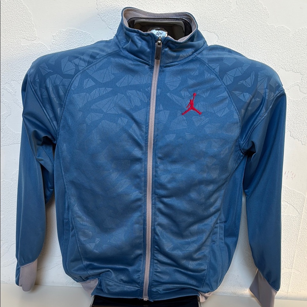 AIR JORDAN Boy’s Blue Patterned Track Jacket Red Logo Size XL 13-15